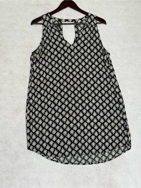 Old Navy Women’s Rayon Black & White Printed Sleeveless Keyhole Dress size L